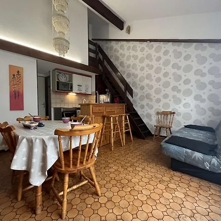 Maison 2 Pieces/mezzanine, 6 Couchages, Terrasse Spacieuse, Piscine Et Parking Prive A - Fr-1-229-332 Holiday home